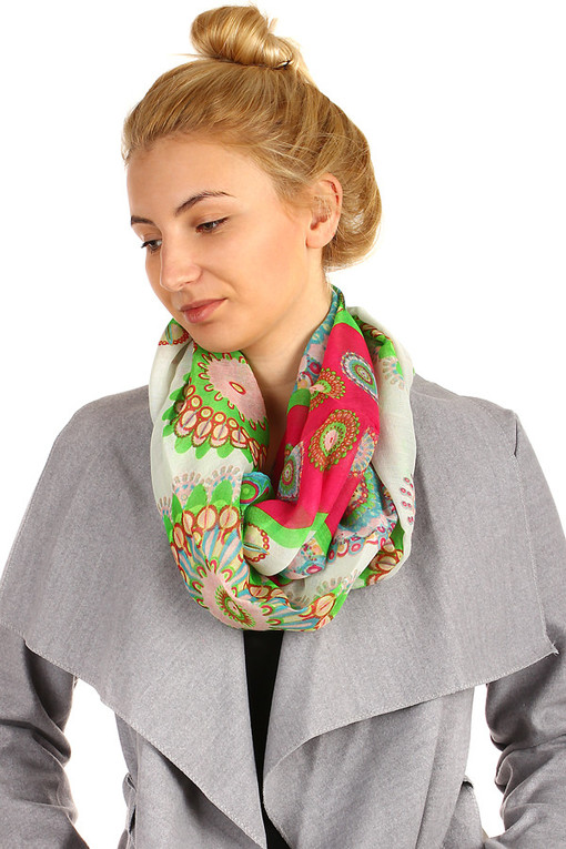 Originální dámský kruhový šátek s orientálním vzorem
