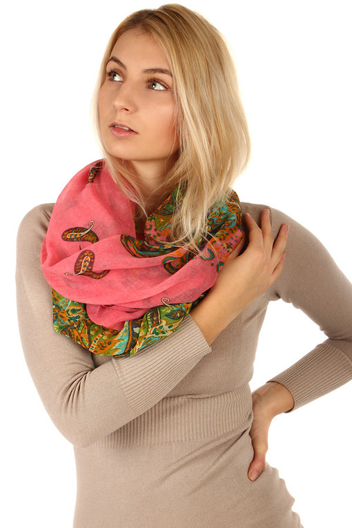 Kruhový dámský šátek s originálním vzorem