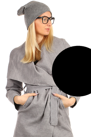 Jednoduchá dámská čepice, velký výběr barev. Rozměr: 20-38 cm. Materiál: 100% akryl.
