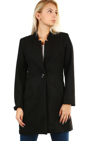 Elegantní krátký dámský kabát áčkového střihu se zapínáním na knoflík. Provedení bez kapuce. Vhodný na