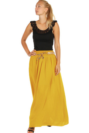 Jednobarevná letní maxi sukně s kapsami a páskem. Sukně má všitou spodničku a pružný, širší pas, kterým je