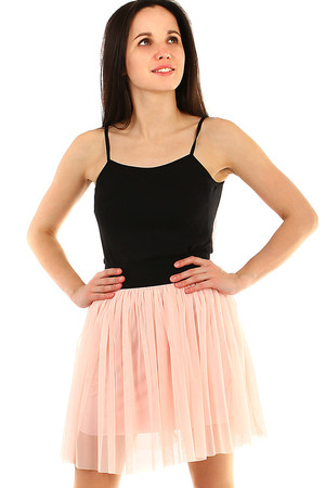 Krátká dámská tylová sukně jednobarevná bez zapínání v pase pružná černá guma tylová vrstva a spodnice z