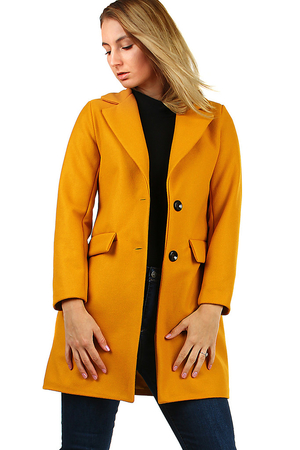 Elegantní dámský buisness kabát kratšího střihu na mírnou zimu nebo období jaro-podzim. jednobarevné provedení
