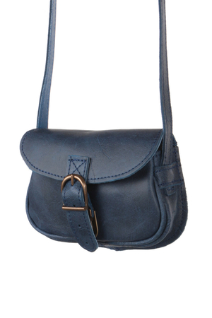 Dámská crossbody minimalisticka kabelka - schová pár vašich nepostradatelných drobností a současně ponechá vaše