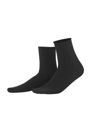 Černé dámské přírodní ponožky od německé značky Living Crafts univerzální barva klasický střih z 80% biovlny