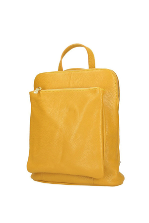 Elegantní dámský kožený batoh v kombinaci s kabelkou vhodný do města. uvnitř přihrádka na zip, která prostor