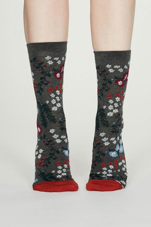 Dámské květinové klasické EKO ponožky od ekologické anglické značky Thought šetrné k životnímu prostředí