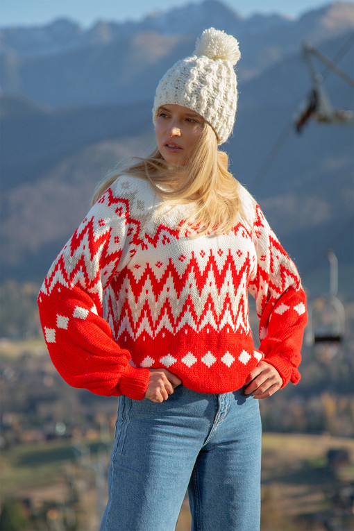 Vlněný svetr s norským motivem
