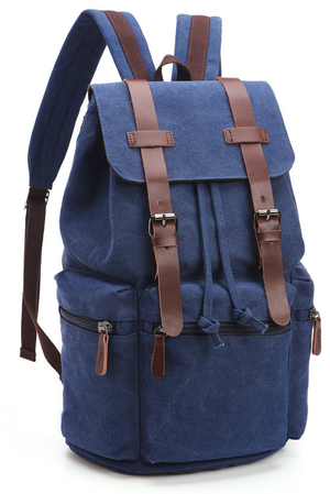 Retro batoh střední velikosti z voděodolného plátna, který vyjádří Váš styl. s podšívkou dvě vnitřní kapsy