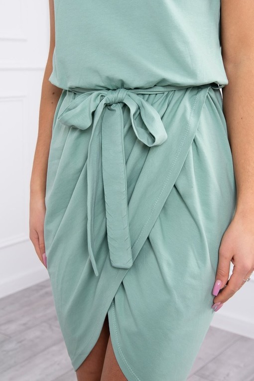 Letní dámské šaty s tulipánovou sukní
