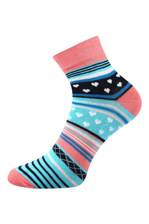 Barevné ponožky od české značky Boma se vzorem jednobarevná špička a pata pružný nesvíravý lem příjemné na