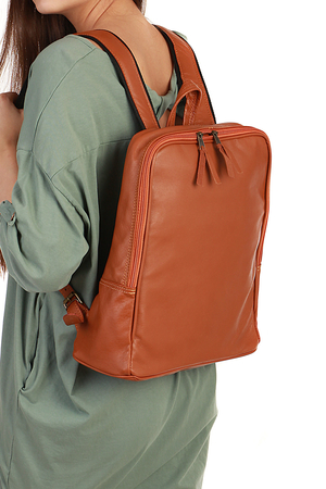 Kožený batoh z pravé kůže nejen pro studenty jednobarevný bavlněná podšívka vnitřní kapsa volně přístupná